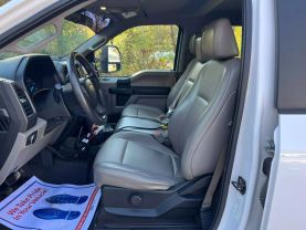 2018 FORD F550 SUPER DUTY CREW CAB & CHASSIS CAB_CHASSIS V8, TURBO DIESEL, 6.7 LITER XL CAB & CHASSIS 4D at T&T Repairables - used car dealership in Spencer, Indiana.
