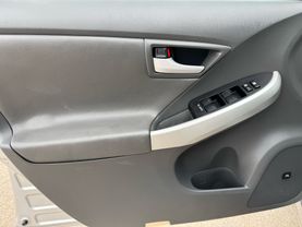 2010 TOYOTA PRIUS HATCHBACK 4-CYL, HYBRID, 1.8 LITER III HATCHBACK 4D