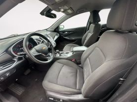 2018 Chevrolet Malibu Lt Sedan 4d - Image 9