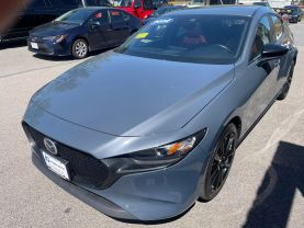 2022 MAZDA MAZDA3 HATCHBACK 4-CYL, SKYACTIV-G, 2.5 LITER CARBON EDITION HATCHBACK 4D - Gesner Auto Inc in Taunton, MA, 41.88613, -71.14527