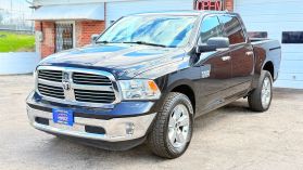 2017 Ram 1500 Crew Cab - Image 4