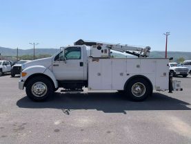 2004 FORD F-650 SUPER DUTY NON CDL MECHANIC CRANE TRUCK 7,500 LBS IMT CRANE MECHANIC CRANE TRUCK 7.2L L6 DIESEL F650 REGULAR CAB - Eddies Auto Sales