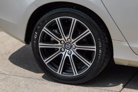 2017 VOLVO S60 SEDAN 4-CYL, DRIVE-E, 2.0T T5 INSCRIPTION SEDAN 4D