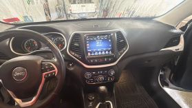 2017 Jeep Cherokee - Image 14