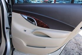 2013 Buick Lacrosse - Image 22