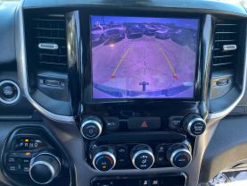2019 RAM 1500 CREW CAB PICKUP V8, HEMI, 5.7 LITER BIG HORN PICKUP 4D 5 1/2 FT