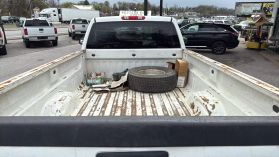 2007 Chevrolet Silverado 2500 Hd Regular Cab Lt Pickup 2d 8 Ft - Image 17