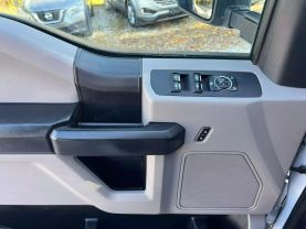 2018 FORD F550 SUPER DUTY CREW CAB & CHASSIS CAB_CHASSIS V8, TURBO DIESEL, 6.7 LITER XL CAB & CHASSIS 4D at T&T Repairables - used car dealership in Spencer, Indiana.