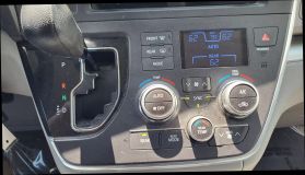 2015 Toyota Sienna Le Minivan 4d - Image 15