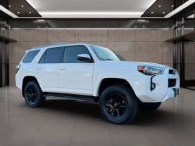 2016 TOYOTA 4RUNNER SUV V6, 4.0 LITER SR5 SPORT UTILITY 4D