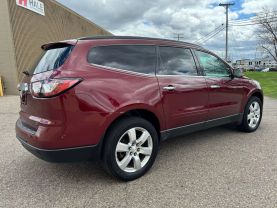 2017 CHEVROLET TRAVERSE SUV V6, 3.6 LITER LT SPORT UTILITY 4D
