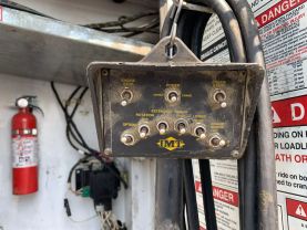 2004 FORD F-650 SUPER DUTY NON CDL MECHANIC CRANE TRUCK 7,500 LBS IMT CRANE MECHANIC CRANE TRUCK 7.2L L6 DIESEL F650 REGULAR CAB - Eddies Auto Sales