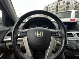 2010 Honda Accord - Image 17