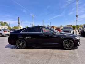 2017 LINCOLN MKZ