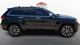2017 JEEP GRAND CHEROKEE SUV V8, VVT, 5.7 LITER OVERLAND SPORT UTILITY 4D