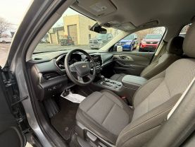 2020 CHEVROLET TRAVERSE SUV V6, 3.6 LITER LS SPORT UTILITY 4D