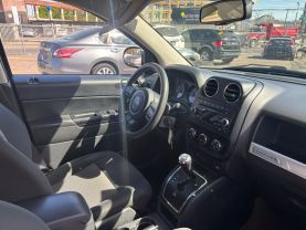 2016 Jeep Compass - Image 10