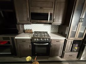 2022 CEDAR CREEK BY FOREST RIVER CHAMPAGNE EDITION FW RV & CAMPERS - 38EL