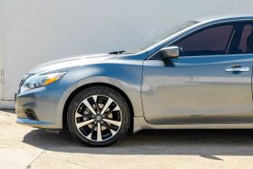 2018 Nissan Altima - Image 12