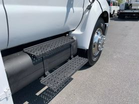 2004 FORD F-650 SUPER DUTY NON CDL MECHANIC CRANE TRUCK 7,500 LBS IMT CRANE MECHANIC CRANE TRUCK 7.2L L6 DIESEL F650 REGULAR CAB - Eddies Auto Sales
