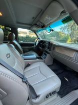2002 CHEVROLET AVALANCHE 2500 SPORT UTILITY PICKUP 4D
