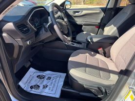 2021 FORD ESCAPE SUV 3-CYL, ECOBOOST, TURBO, 1.5 LITER SE SPORT UTILITY 4D at T&T Repairables - used car dealership in Spencer, Indiana.