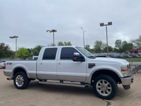 2010 FORD F250 SUPER DUTY CREW CAB PICKUP V8, TURBO DSL 6.4L LARIAT PICKUP 4D 6 3/4 FT