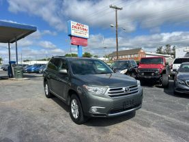 2012 TOYOTA HIGHLANDER SUV GREEN AUTOMATIC - Auto Solutions of Greensboro LLC, NC, 36.05701, -79.84368
