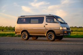 1995 TOYOTA HIACE VAN 1KZ-TE SUPER CUSTOM LIMITED