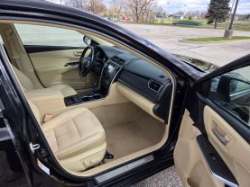 2016 Toyota Camry Hybrid - Image 15