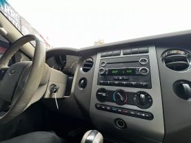 2012 Ford Expedition El - Image 18