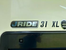 Used 2016 JAYCO REDHAWK CLASS C - 31XL - LA Auto Star located in Virginia Beach, VA