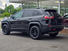 2019 Jeep Cherokeetrailhawk Sport Utility 4d - Image 7