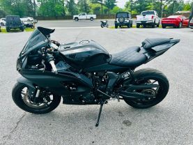 2024 YAMAHA YZF-R7 SPORTBIKES - -
