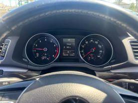 2016 Volkswagen Passat - Image 11