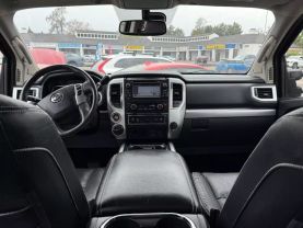 2017 NISSAN TITAN XD CREW CAB PICKUP V8, TURBO DIESEL, 5.0L PRO-4X PICKUP 4D 6 1/2 FT