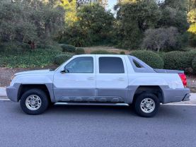 2002 CHEVROLET AVALANCHE 2500 SPORT UTILITY PICKUP 4D