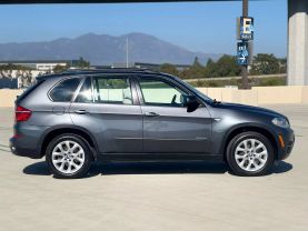 2013 BMW X5 SUV 6-CYL, TURBO, 3.0 LITER XDRIVE35I SPORT UTILITY 4D
