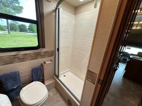 Used 2016 JAYCO REDHAWK CLASS C - 31XL - LA Auto Star located in Virginia Beach, VA