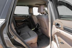 2013 Porsche Cayenne - Image 35