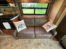 Used 2016 JAYCO REDHAWK CLASS C - 31XL - LA Auto Star located in Virginia Beach, VA