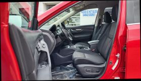 2017 Nissan Rogue S Sport Utility 4d - Image 9
