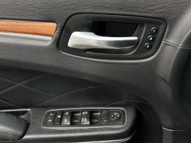 2017 CHRYSLER 300 SEDAN WHITE AUTOMATIC - Dart Auto Group