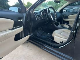 2012 CHRYSLER 200