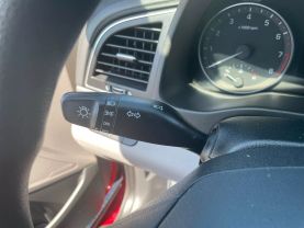 2017 Hyundai Elantra - Image 18