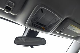 2020 Chevrolet Malibu - Image 32