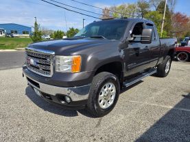 2011 GMC SIERRA 2500 HD EXTENDED CAB PICKUP V8, TURBO DIESEL, 6.6L SLT PICKUP 4D 6 1/2 FT