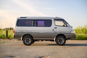 1995 TOYOTA HIACE VAN 1KZ-TE SUPER CUSTOM LIMITED