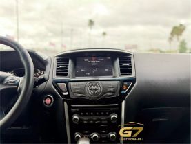 2017 Nissan Pathfinder - Image 17