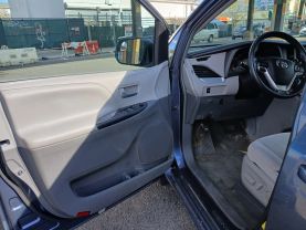 2015 TOYOTA SIENNA